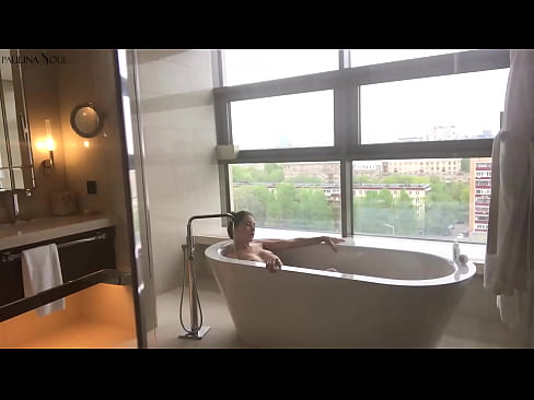 ❤️ Enorm babe som passionerat runkar av sin fitta i badrummet ️❌ Anal video at us ❌