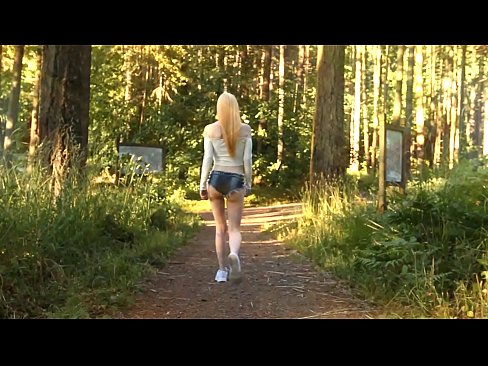 ❤️ Vacker kvinna rör sig långsamt, inte nakenvideo ️❌ Anal video at us ❌